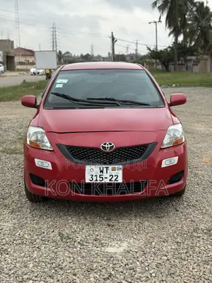 Toyota Yaris 2010 Red
