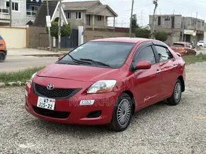 Toyota Yaris 2010 Red