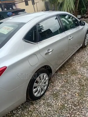 Toyota Corolla LE ECO Premium (1.8L 4cyl CVT) 2016 Silver