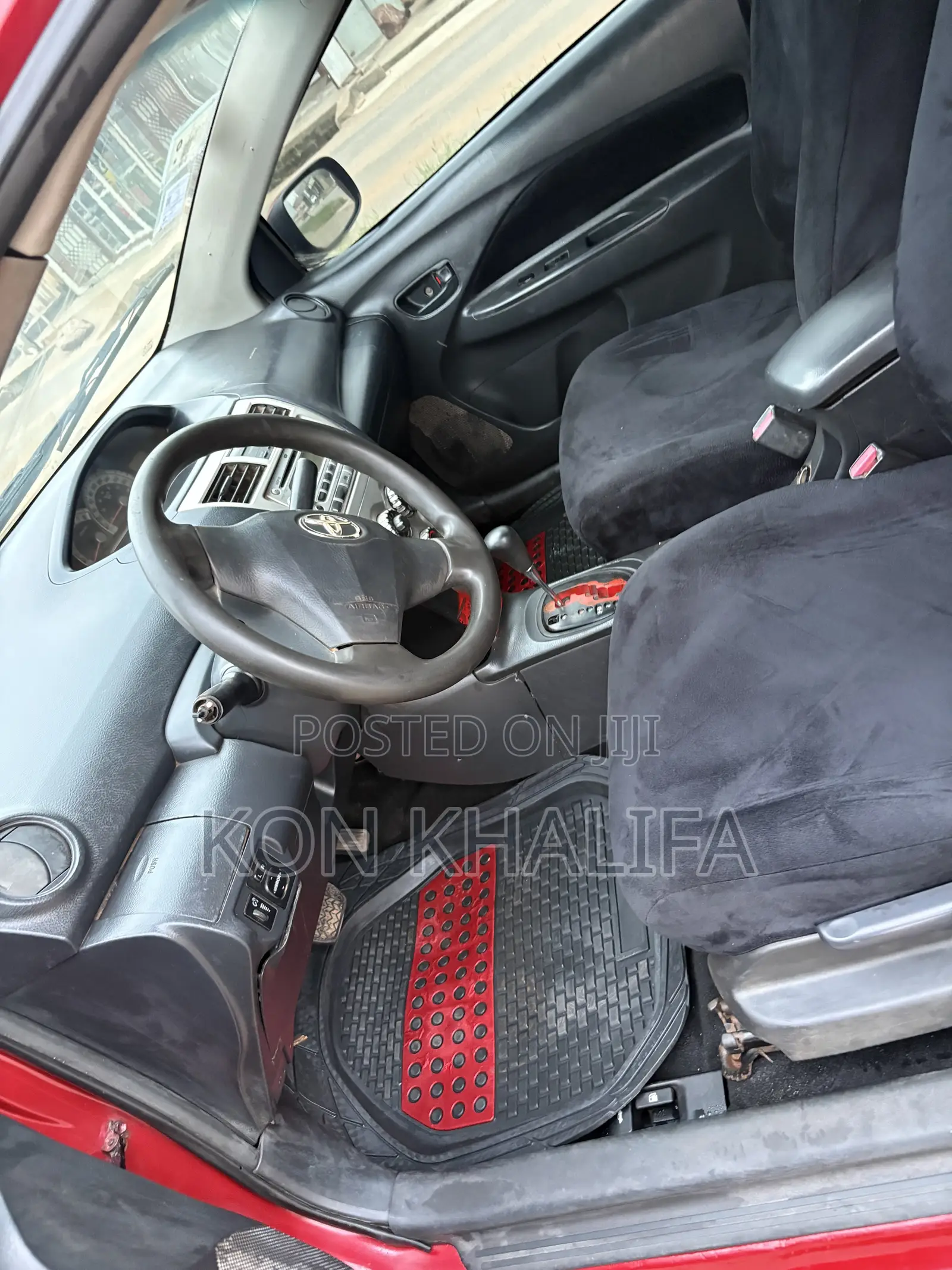 Toyota Yaris 2010 Red