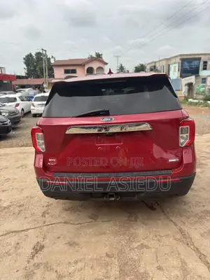 Ford Explorer XLT 4x4 2020 Red