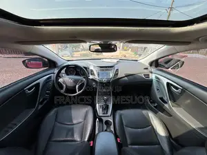 Hyundai Elantra 2015 Red