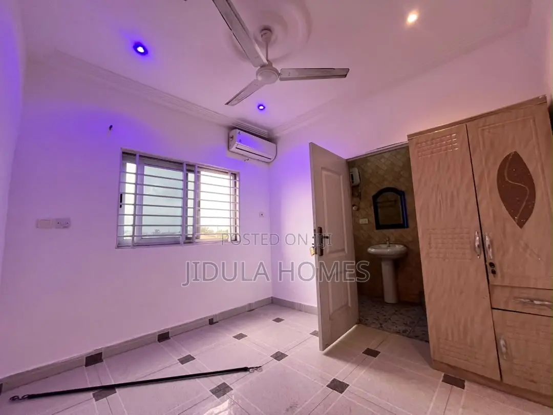 2bdrm Apartment in West Trassaco, School Junction for rent