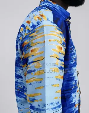 Men’s Blue Ocean Ripple Abstract Batik Short-Sleeve Shirt