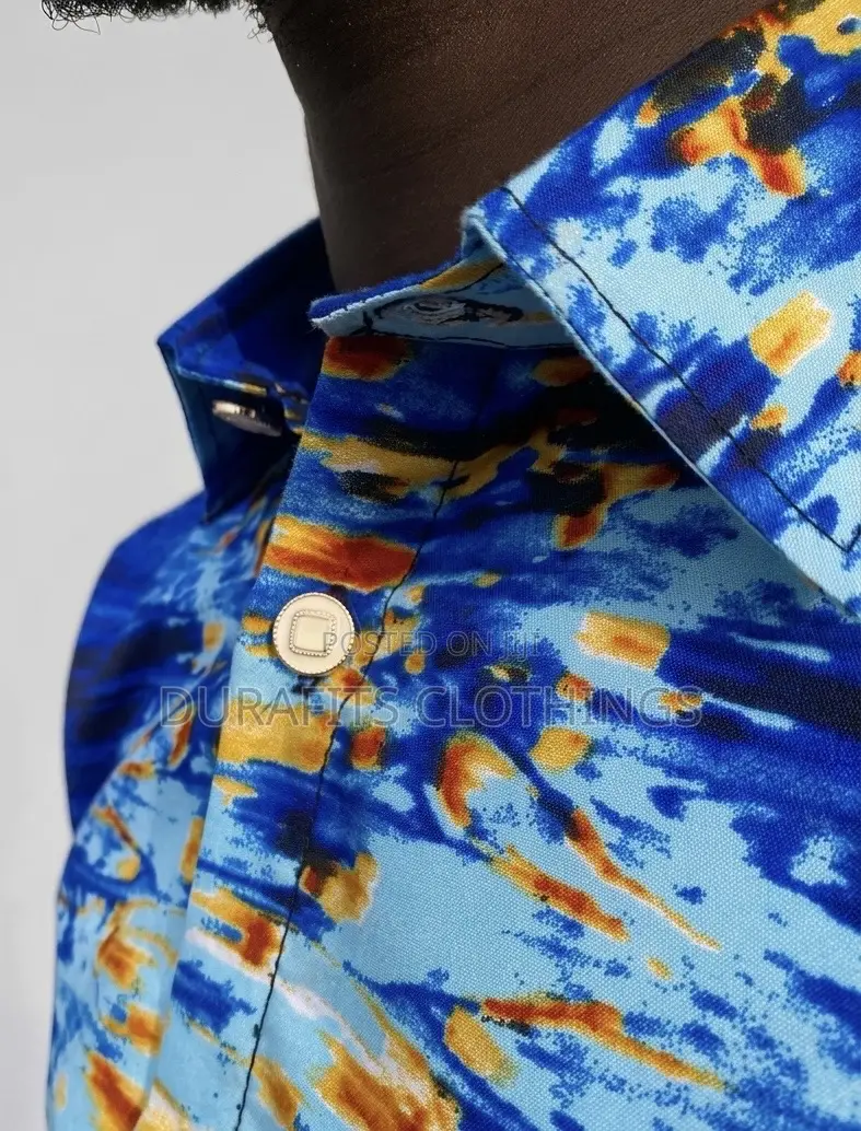 Men’s Blue Ocean Ripple Abstract Batik Short-Sleeve Shirt