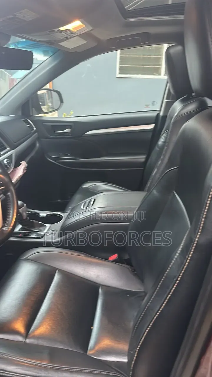 Toyota Highlander XLE 2019