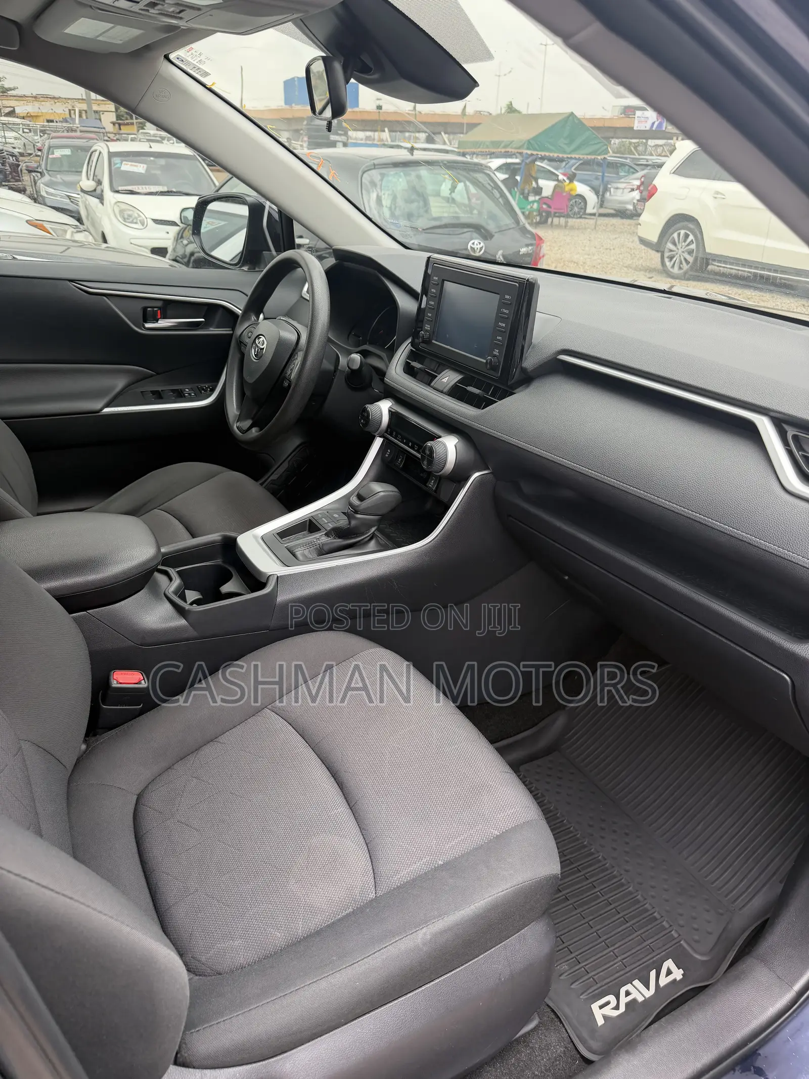 Toyota RAV4 XLE AWD 2019 Blue