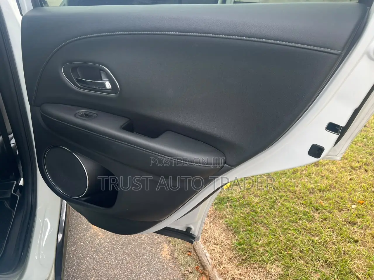 Honda Vezel 1.5 4WD 2016 White