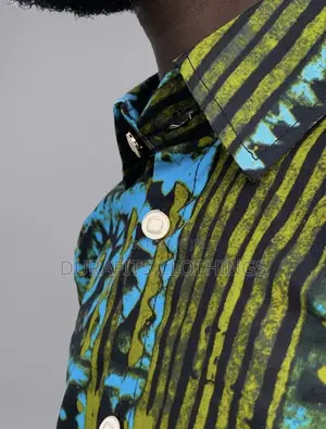 Men’s Tribal Geometric Batik Short-Sleeve S