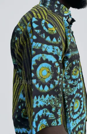 Men’s Tribal Geometric Batik Short-Sleeve S