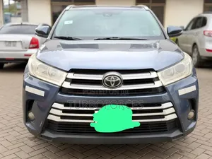 Toyota Highlander 2019 Blue