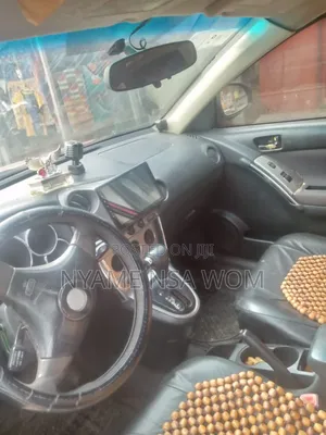 Pontiac Vibe 2005 Brown