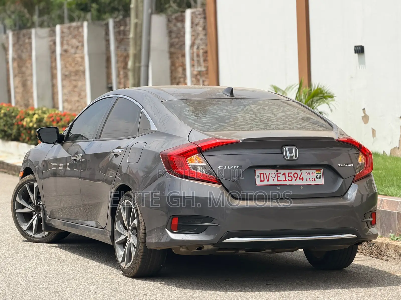 Honda Civic Touring Sedan 2019 Gray