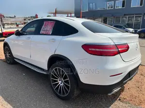 Mercedes-Benz GLC-Class 2019 White