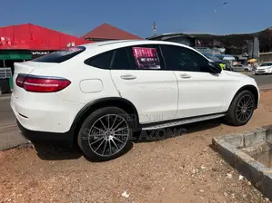 Mercedes-Benz GLC-Class 2019 White