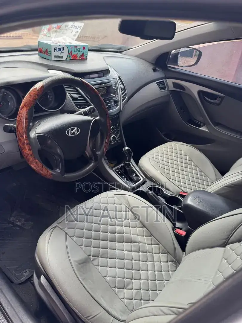 Hyundai Elantra 2015 Silver
