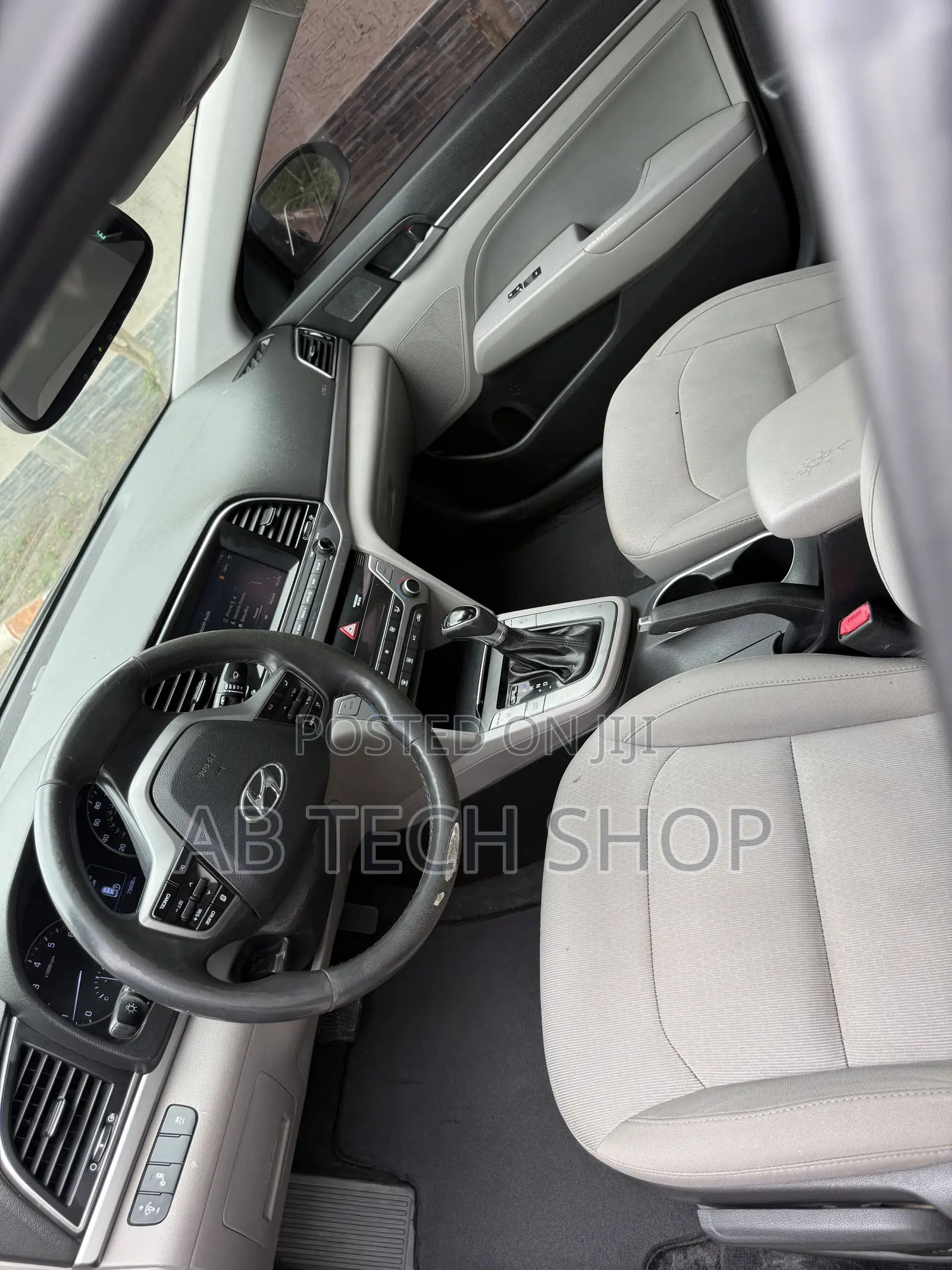 Hyundai Elantra Sport Sedan FWD (1.6L 4cyl 6M) 2017 Black