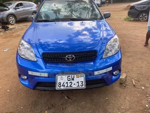 Toyota Matrix Hatchback FWD (1.8L 4cyl 5M) 2007 Blue