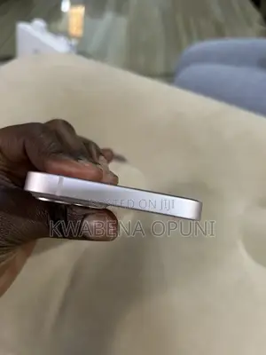 Apple iPhone 13 128 GB Pink