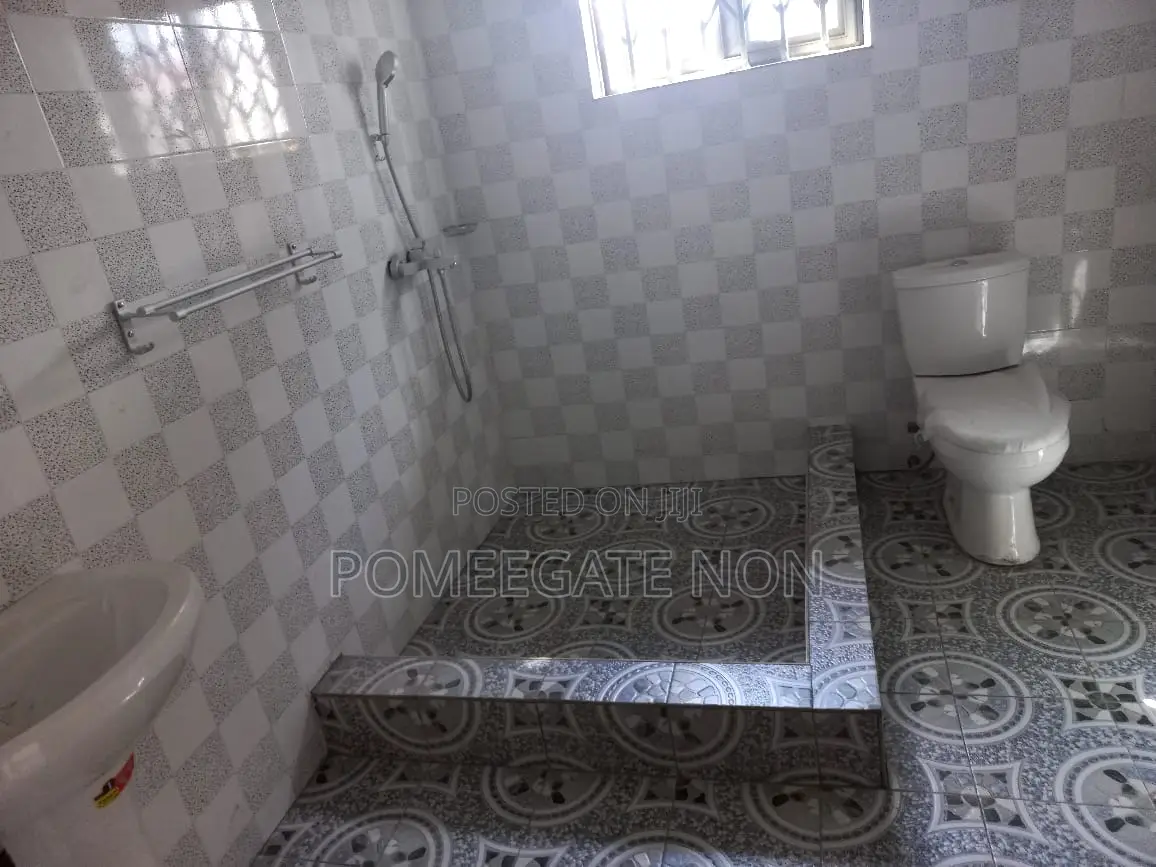 3bdrm Apartment in Community 25 for rent
