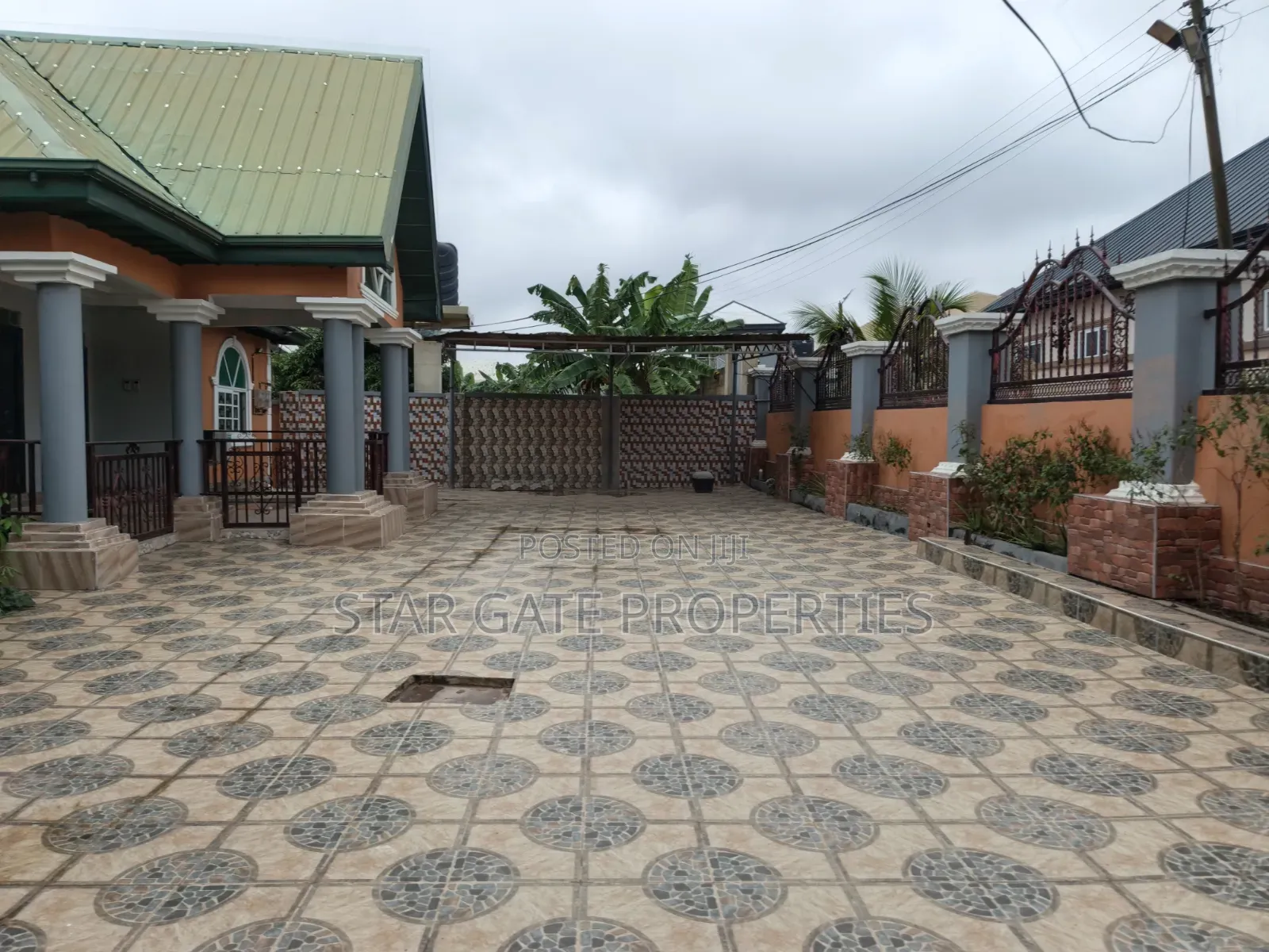 3bdrm Apartment in 3 Bedrooms Apartment, Kumasi Metropolitan for rent