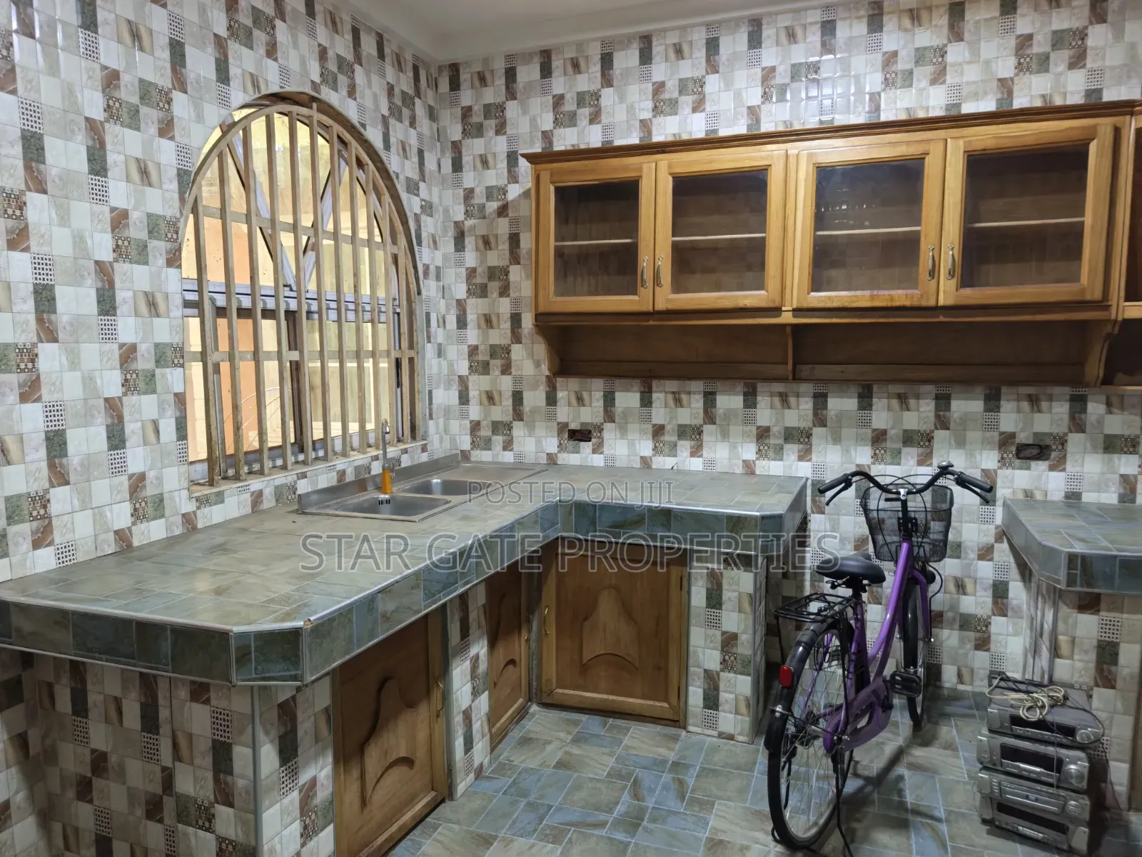 3bdrm Apartment in 3 Bedrooms Apartment, Kumasi Metropolitan for rent
