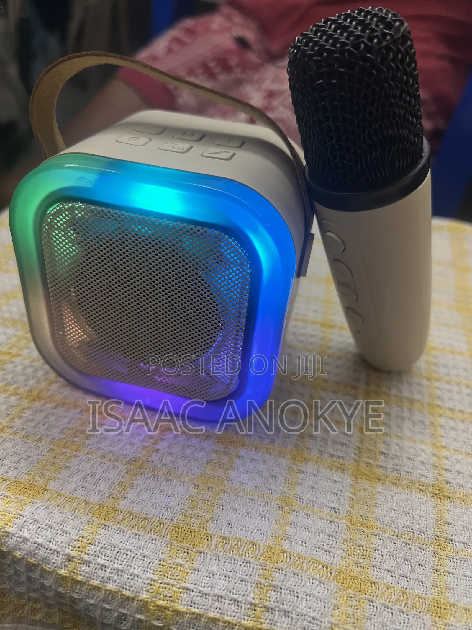 Wireless KARAOKE Speaker