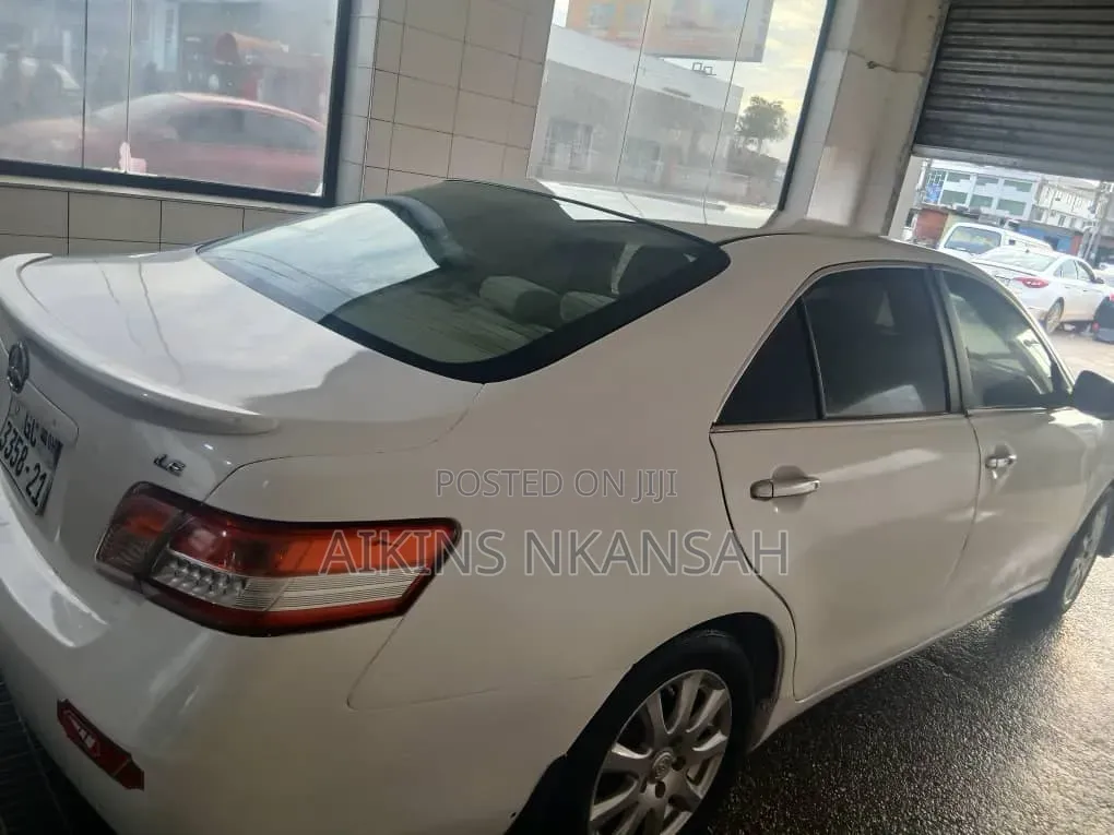 Toyota Camry 2009 White