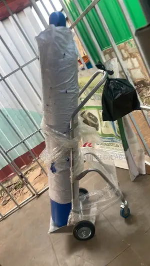 Oxygen Cylinder 40L + Flow Meter + Trolley
