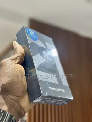 New Samsung Galaxy S21 5G 256 GB Gold