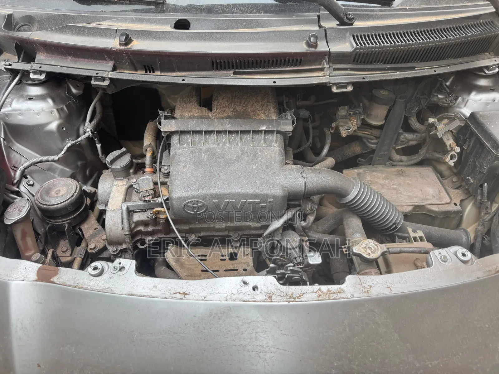 Toyota Vitz 1.5 FWD 3dr 2010 Silver