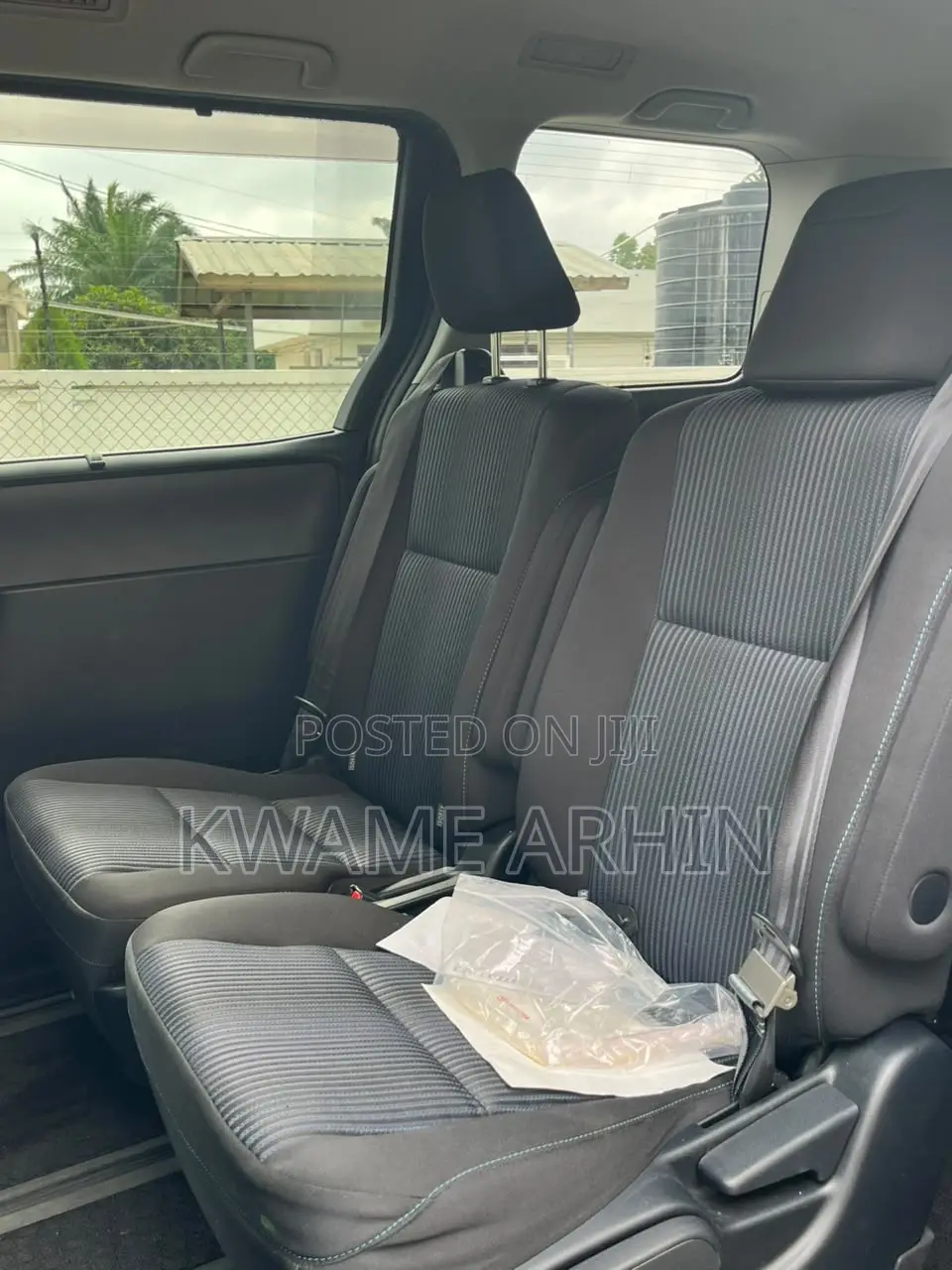 Toyota Voxy V 2WD 7-Seater 2015 Black