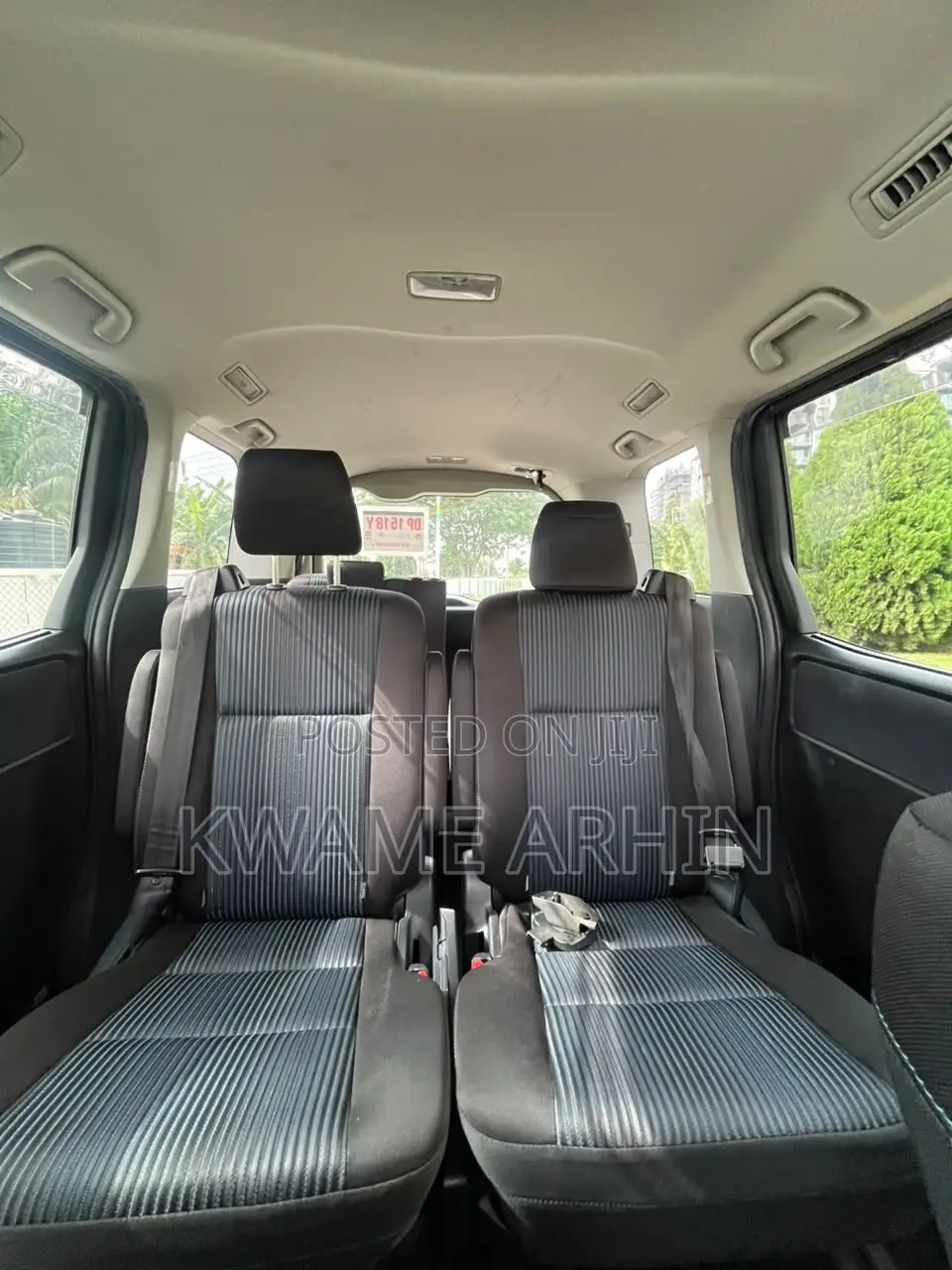 Toyota Voxy V 2WD 7-Seater 2015 Black