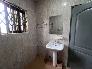 2bdrm Apartment in Adenta Amrahia for rent