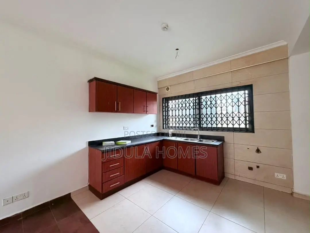 2bdrm Apartment in School Junction for rent