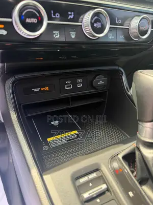 Honda CR-V 2024 Gray
