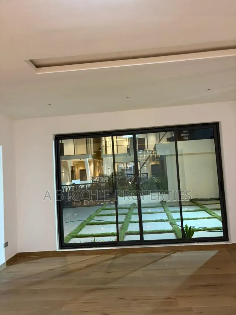 4bdrm House in Ab Richie Properties, School Junction for sale
