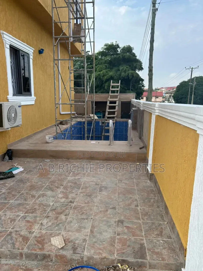4bdrm House in Ab Richie Properties, Ola Achool Area for sale