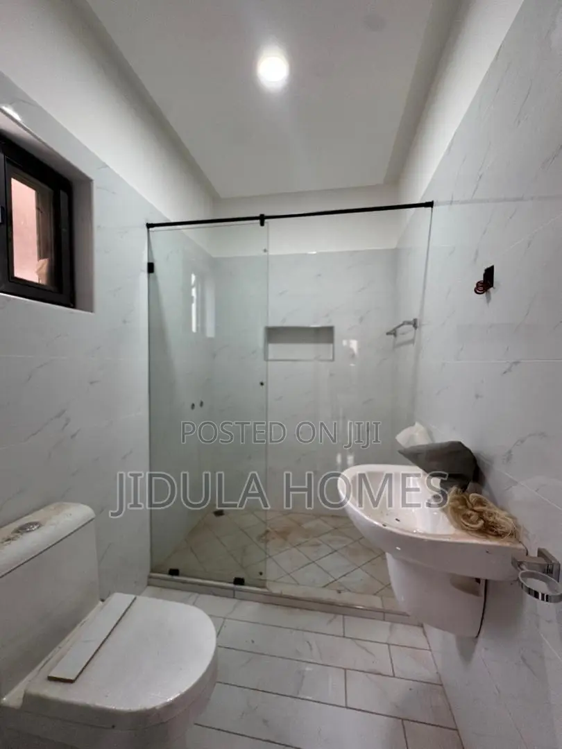 4bdrm Townhouse/Terrace in East Legon Hills, School Junction for sale
