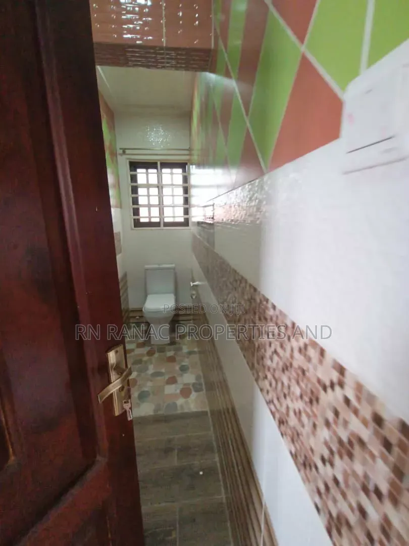 3bdrm Apartment in Tseaddo Container, Teshie for rent