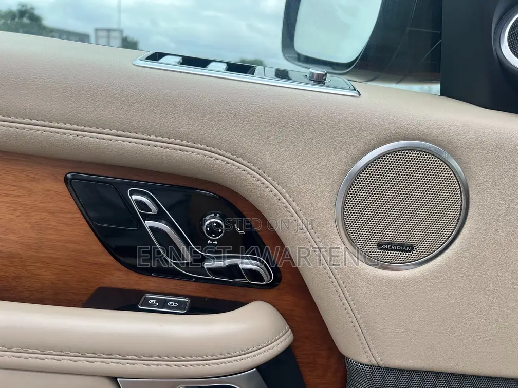 Land Rover Range Rover Vogue 2019 Orange