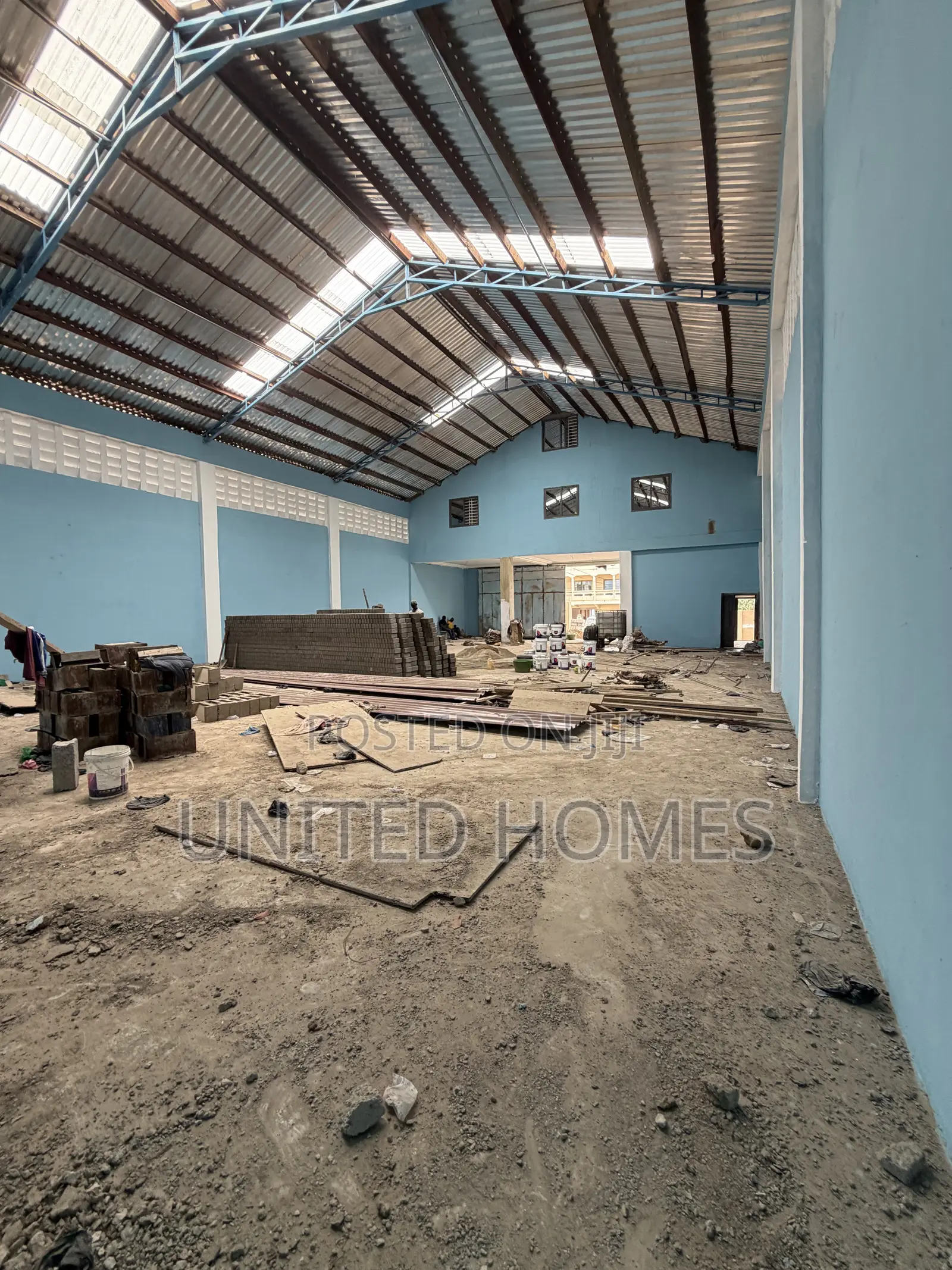 Newly Built Warehouse/ Apartment for Rent at Achimota