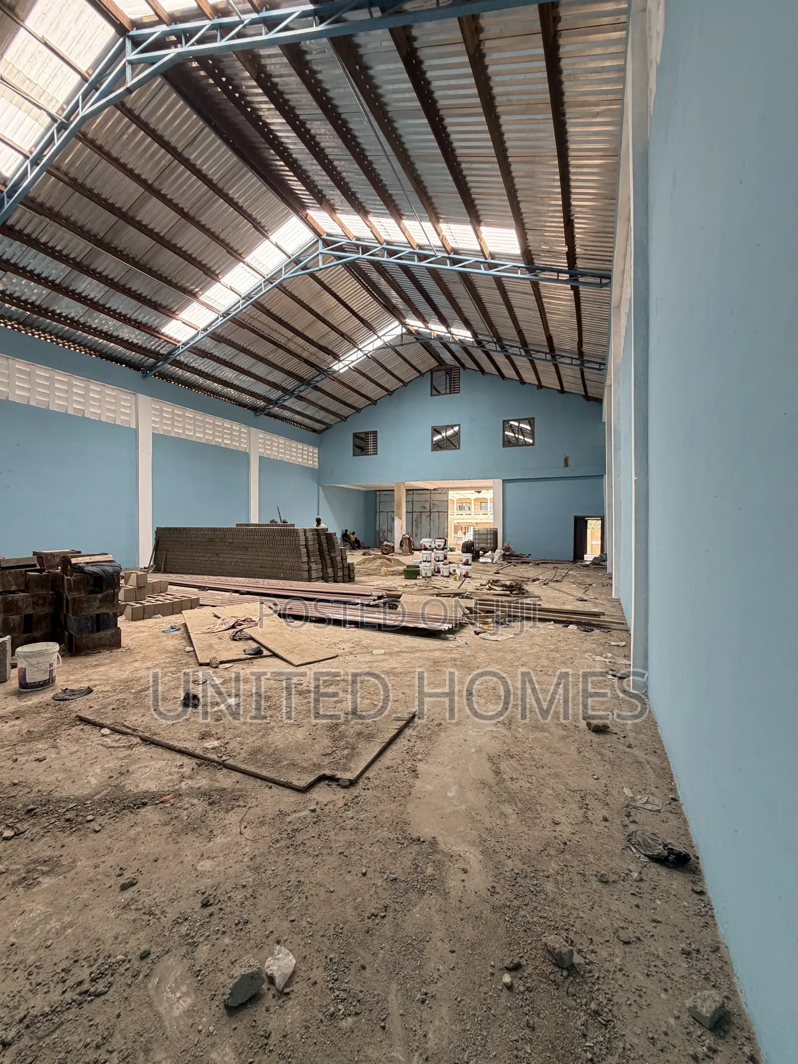 Newly Built Warehouse/ Apartment for Rent at Achimota