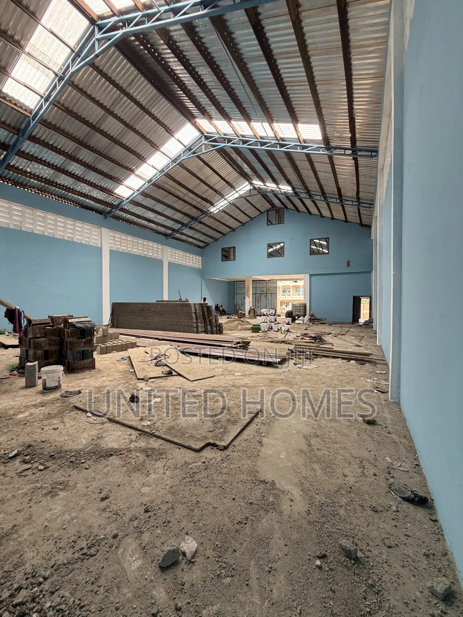 Newly Built Warehouse/ Apartment for Rent at Achimota