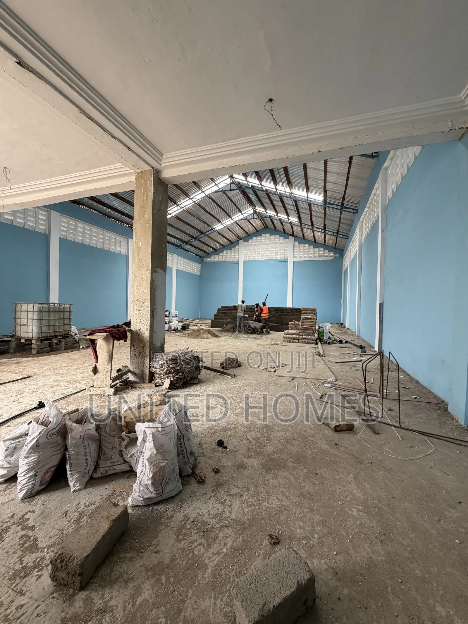 Newly Built Warehouse/ Apartment for Rent at Achimota