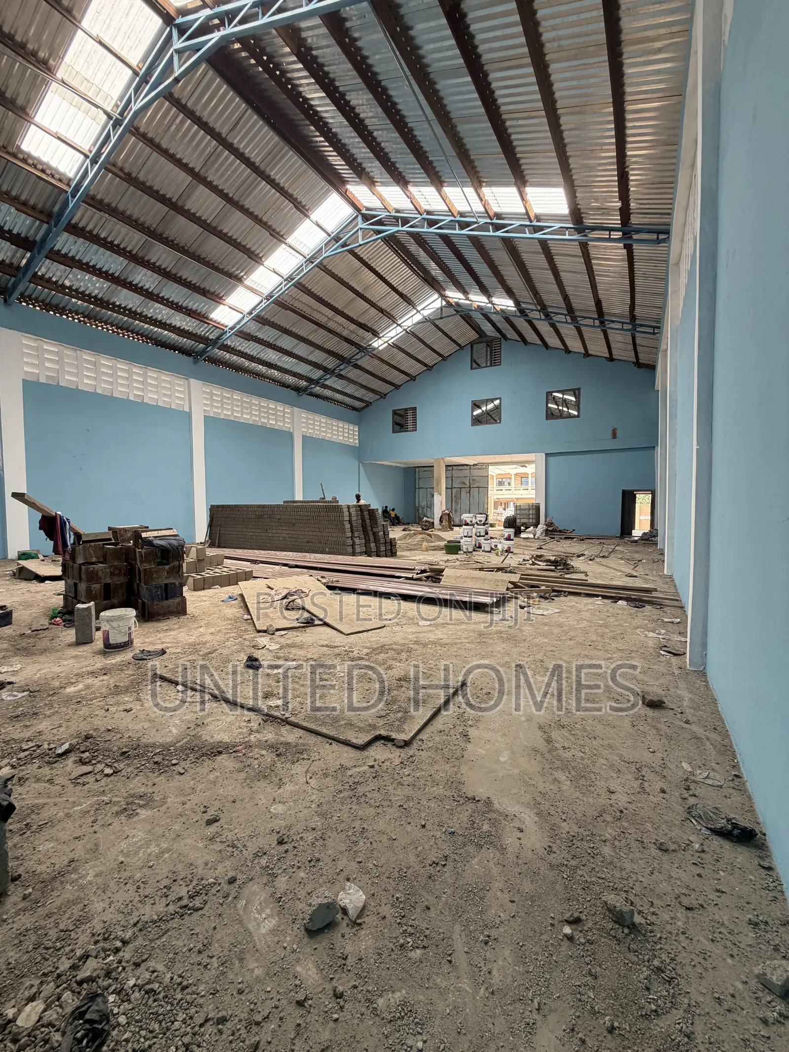 Newly Built Warehouse/ Apartment for Rent at Achimota