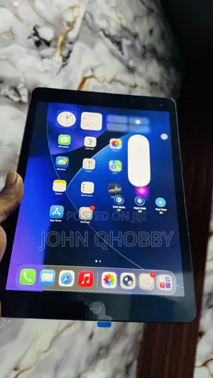 Apple iPad 10.2 (2021) 64 GB Gray