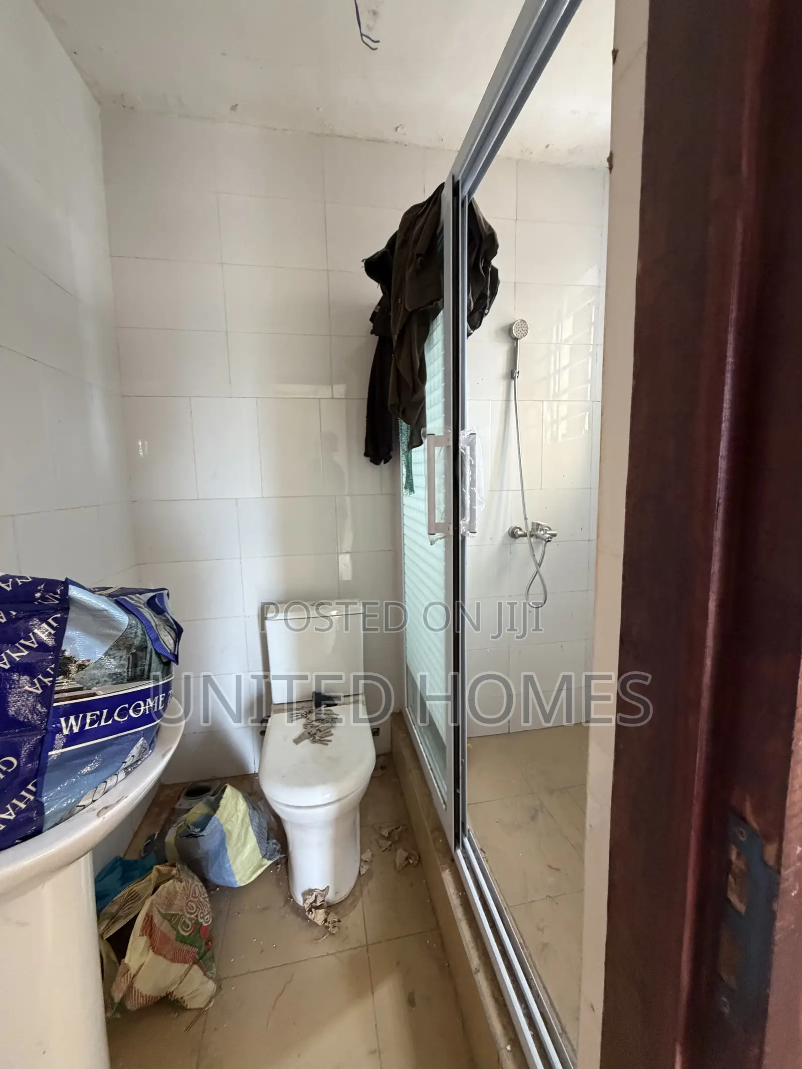 Newly Built Warehouse/ Apartment for Rent at Achimota