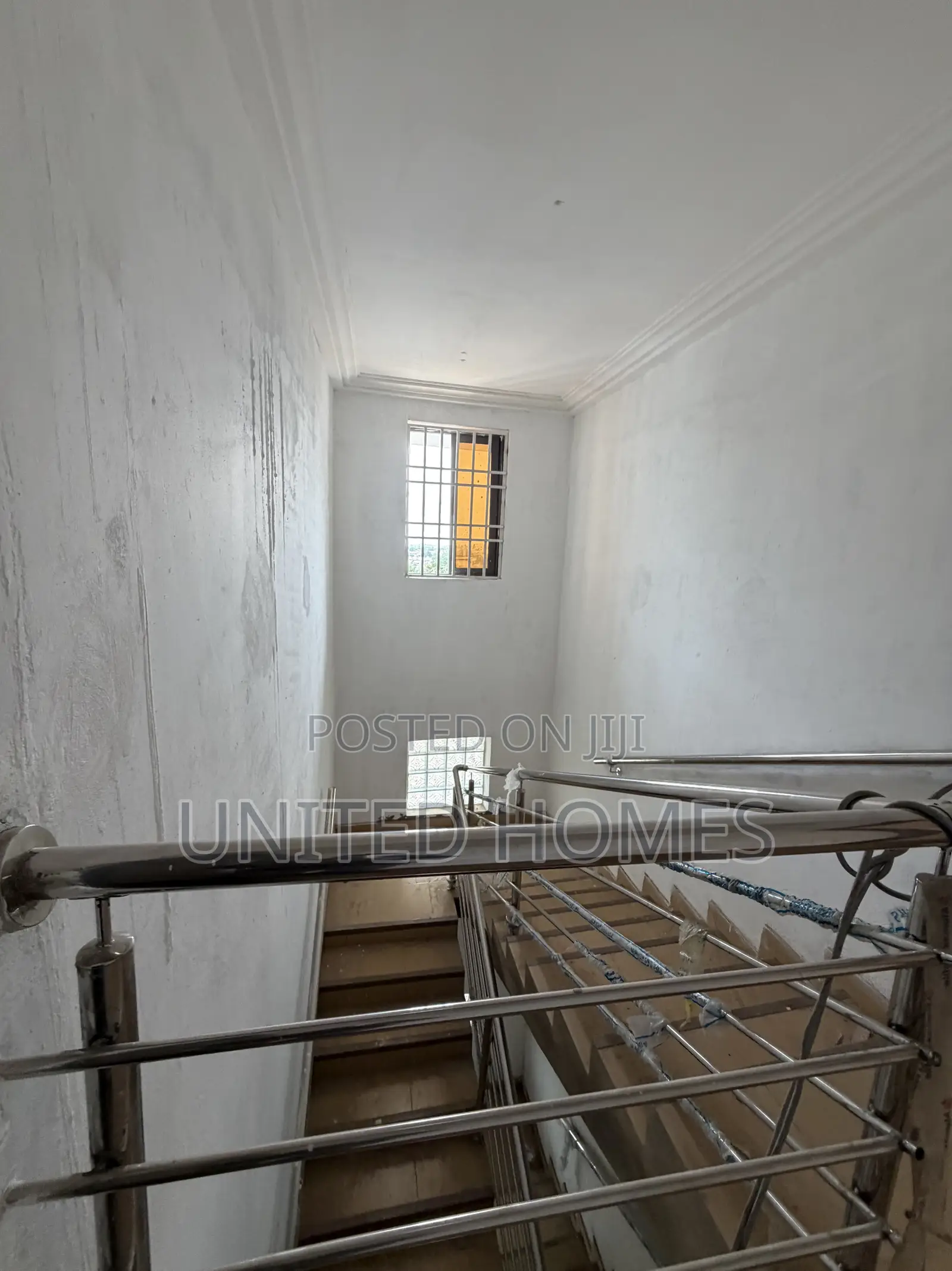 Newly Built Warehouse/ Apartment for Rent at Achimota