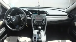 Honda Civic 2019 White